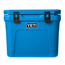 Load image into Gallery viewer, YETI Roadie 32 Wheeled Cooler