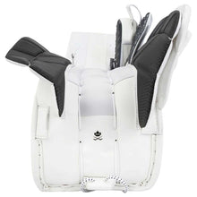 Load image into Gallery viewer, skate area CCM S23 Extreme Flex 6 Ice Hockey Goalie Pads (Senior)
