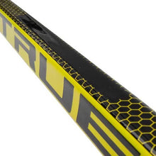 Load image into Gallery viewer, True Catalyst 9 Ice Hockey Stick (Junior, 20-Flex) closeup of shaft