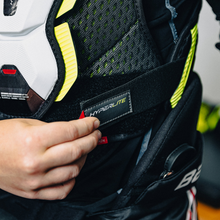 Load image into Gallery viewer, Bauer Vapor Hyperlite Shoulder Pads - Junior (2022)

