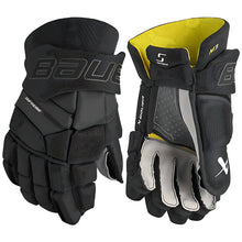 Load image into Gallery viewer, Bauer Hockey Protective Gear Bauer Supreme M3 Hockey Gloves Senior 2023 Black
