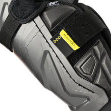 Load image into Gallery viewer, Bauer Hockey Shin Guard Bauer Supreme Mach Hockey Shin Guards Junior 1061891
