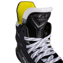 Load image into Gallery viewer, Bauer Hockey Skates Bauer Supreme M50 Pro (2024) Youth 1063303 Regular 8.0 to 13.5
