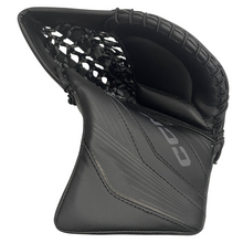 Load image into Gallery viewer, CCM Ice Hockey Goalie Catchers CCM Eflex 6.5 Regular (Source Exclusive) (2023) Junior Black palm
