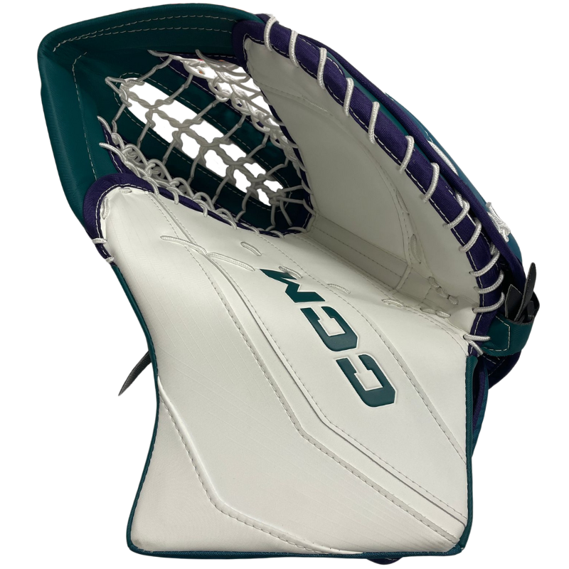 CCM Eflex 6 Goalie Glove Regular - Senior (2023)