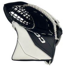 Load image into Gallery viewer, CCM Eflex 6 Goalie Glove Regular - Senior (2023)
