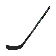 Load image into Gallery viewer, shaft and blade view True S23 Catalyst 7X3 Ice Hockey Stick - Senior
