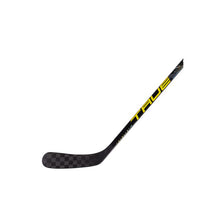 Load image into Gallery viewer, shaft and blade view True S23 Catalyst Lite Ice Hockey Stick - Senior

