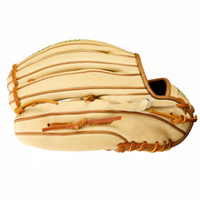 Load image into Gallery viewer, Wilson Baseball Gloves Wilson A2000 Classic Series EL3 11.75 inch Infield Baseball Glove Adult 2026 RHT
