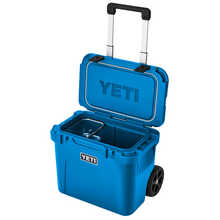 Load image into Gallery viewer, YETI Roadie 32 Wheeled Cooler
