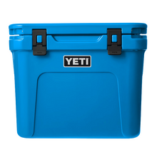 Load image into Gallery viewer, YETI Roadie 32 Wheeled Cooler
