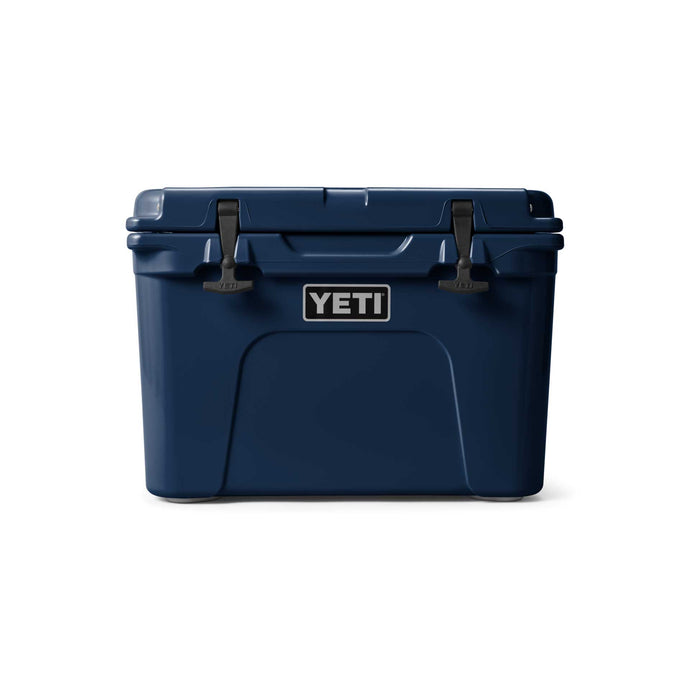 picture of the navy YETI Tundra 35 Hard Cooler