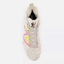 Load image into Gallery viewer, Top view of the New Balance FreezeLX v4 LE Field Lacrosse Cleats
