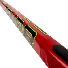 Load image into Gallery viewer, Bauer S21 Vapor Grip Ice Hockey Stick (Tyke) closeup of shaft
