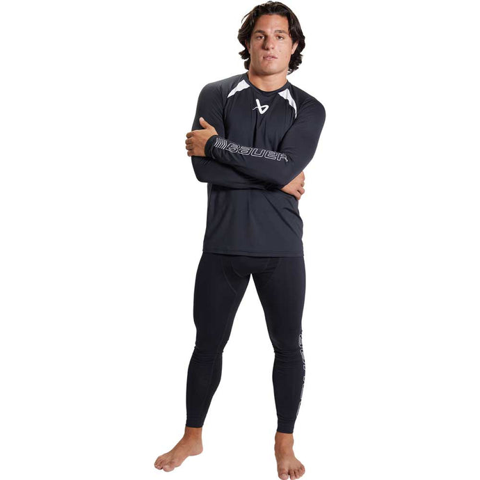 Full body front picture of the Bauer S22 Performance Longsleeve Baselayer Ice Hockey Top (Senior)